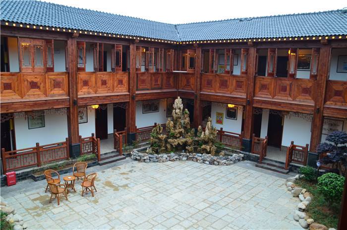 江夏中州府会议拓展基地