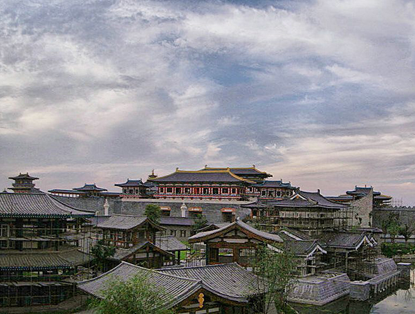 江夏中州府会议拓展基地