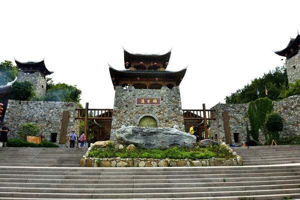 黄陂锦里沟赏花休闲拓展基地