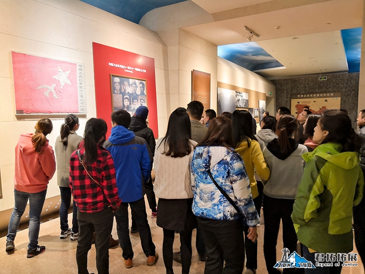 鄂州烟草公司红安将军红户外拓展活动