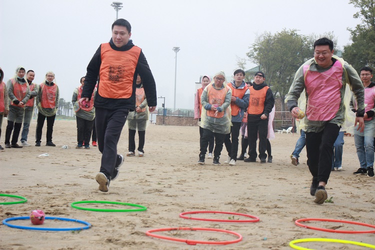 前霖实业 东湖沙滩浴场一日活动