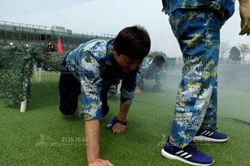 思桥幼儿园国防园亲子游