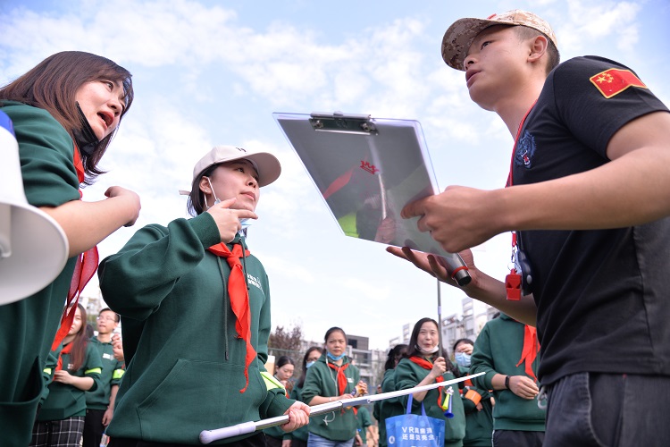 新东方趣味运动会