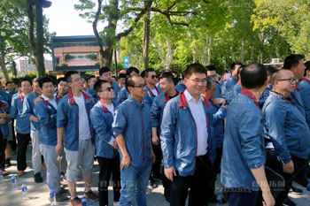 中建深装东湖绿道健步走活动