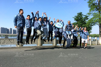 中建深装东湖绿道健步走活动