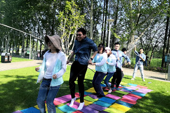 中建深装东湖绿道健步走活动