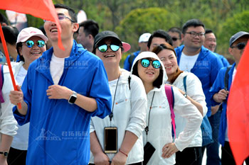 金地商置木兰花谷徒步活动