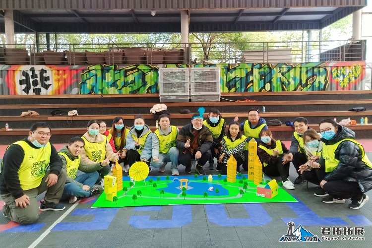 融创地产汉口江滩足球场共筑未来城