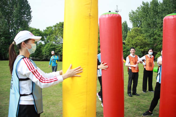银行保险协会和平农庄趣味运动会