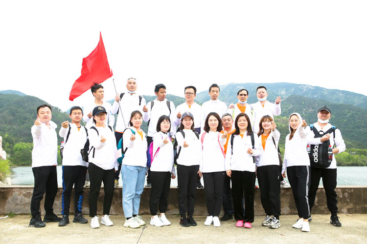 金地双峰山徒步