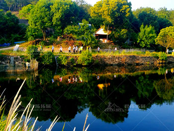 东风鸿泰大顶山登顶素质拓展