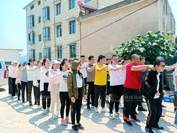 东风鸿泰大顶山登顶素质拓展