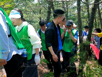 东风鸿泰大顶山登顶素质拓展