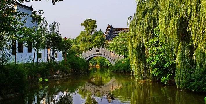 神龙公司配件中心库张公山寨一日拓展培训