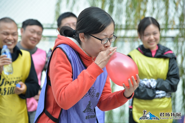 武钢硅钢事业部张公山寨拓展培训