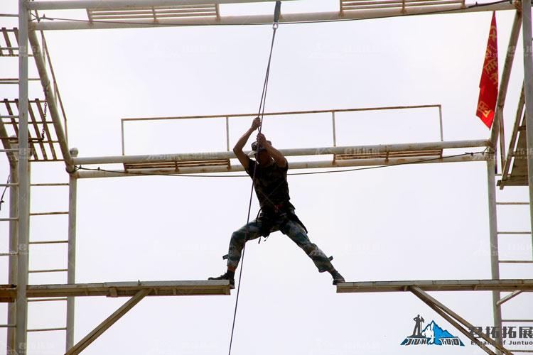 喜乐佳集团2019年7月4日云雾山拓展训练