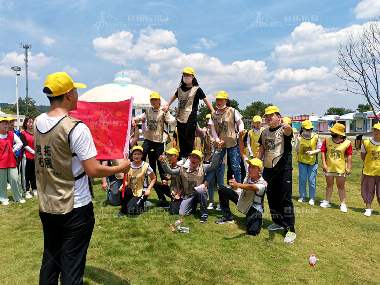 河南尚东集团木兰草原两天拓展训练