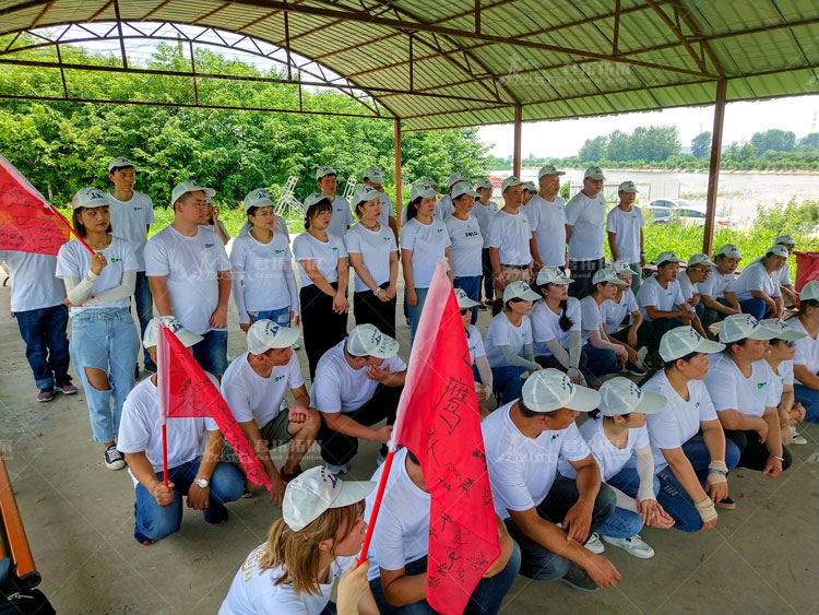 2019武汉众诚携手客户夏季团建活动