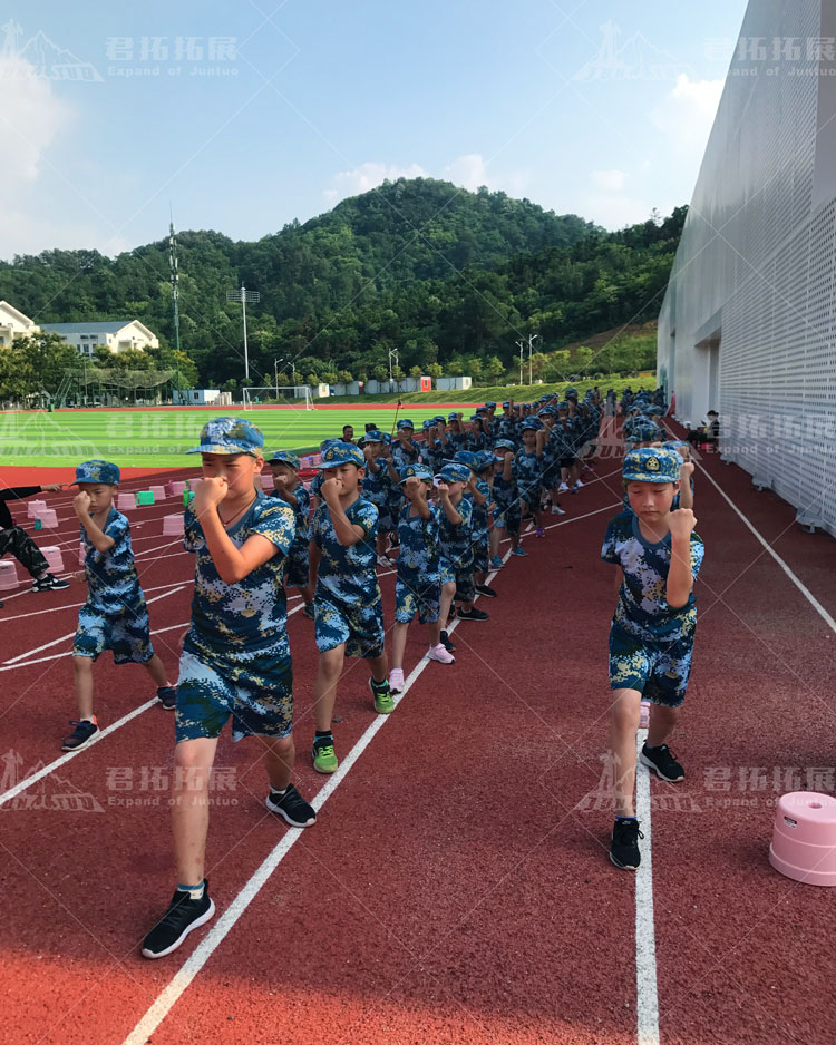迷彩小兵夏令营第五期国防园